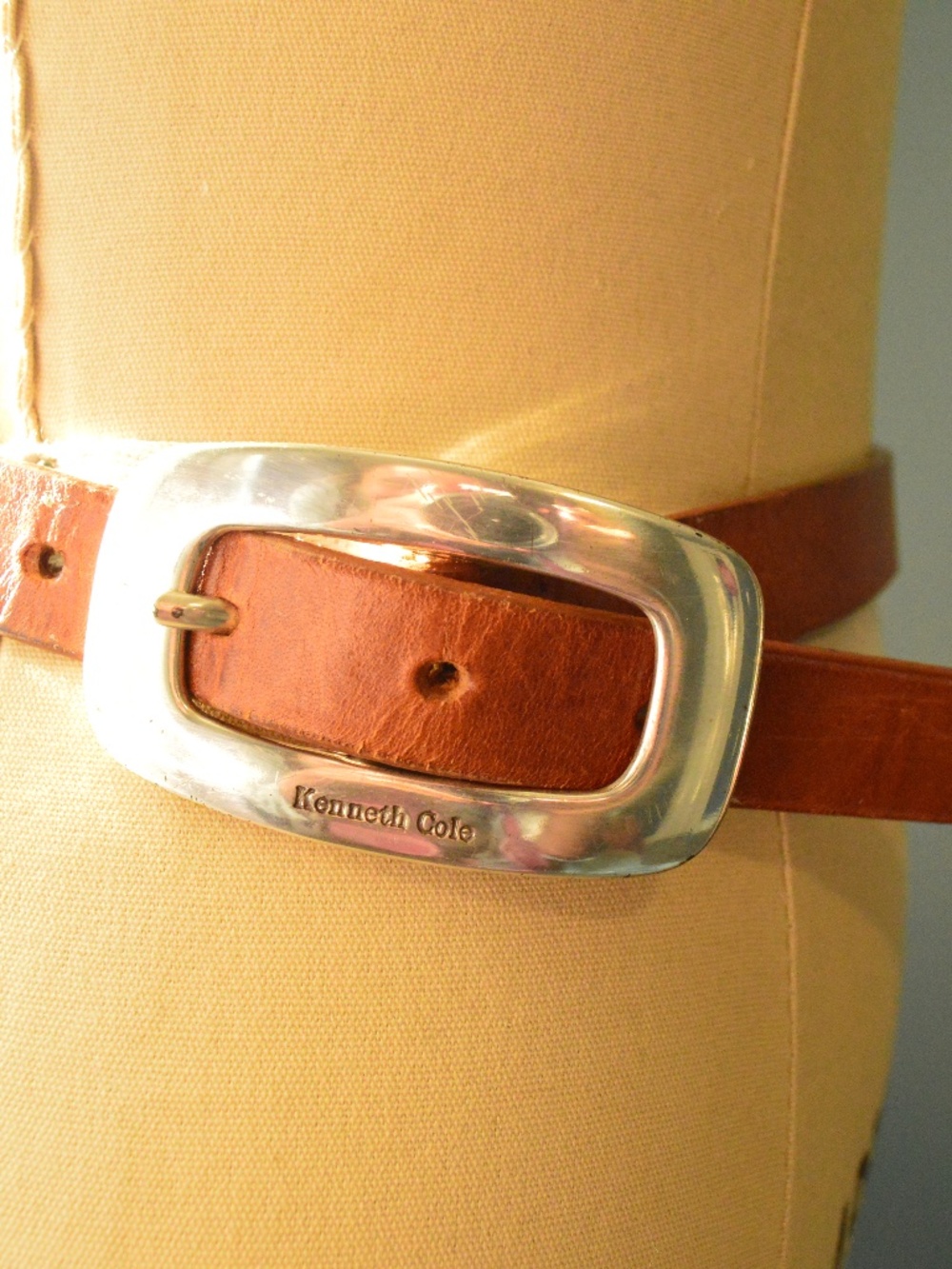 Women's Skinny Vintage Kenneth Cole New York Tan Leather Cowhide Belt, Petite